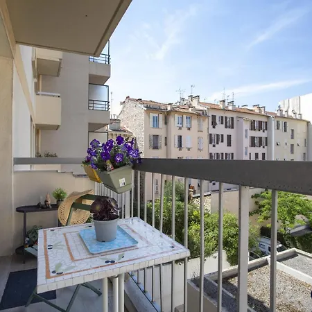 Appartement Charming With Balcony In The Heart Of The Liberation District Nice